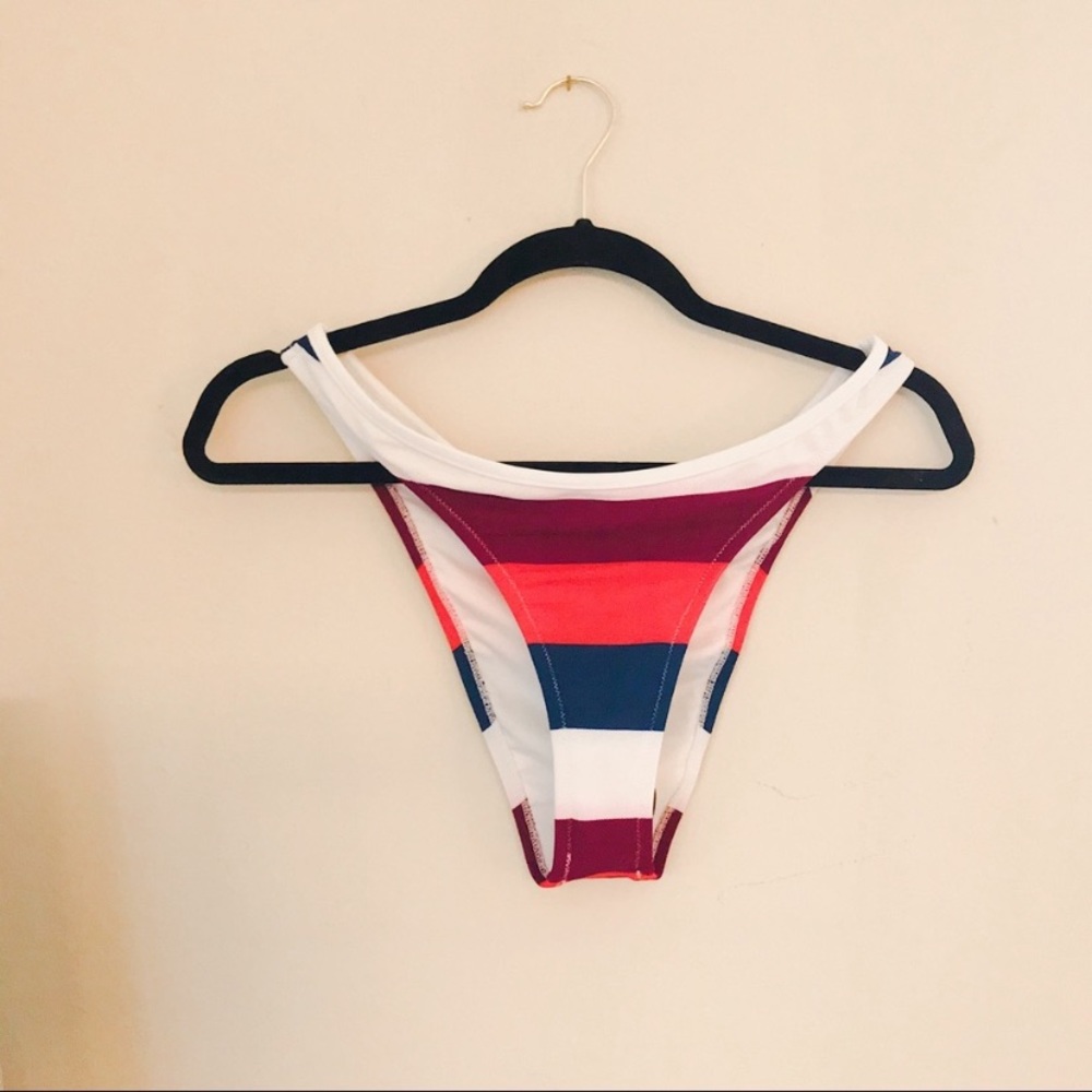 VOLCOM SKIMPY CHEEKY BIKINI BOTTOM NEW NWT SZ L